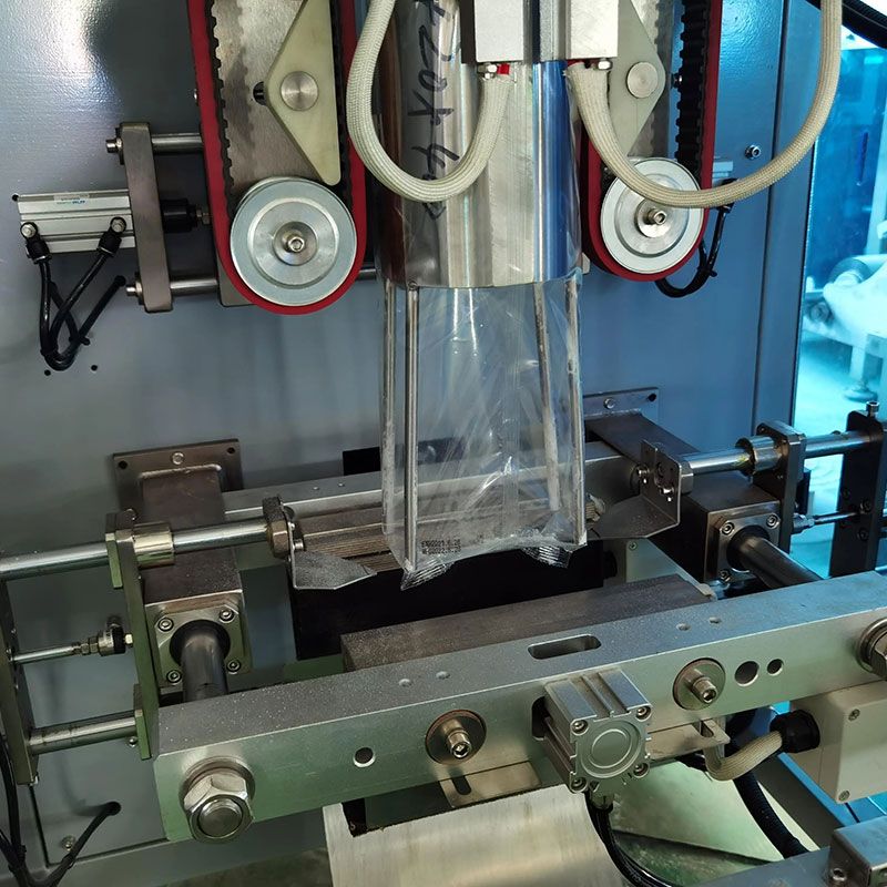 powder filling and sealing machine